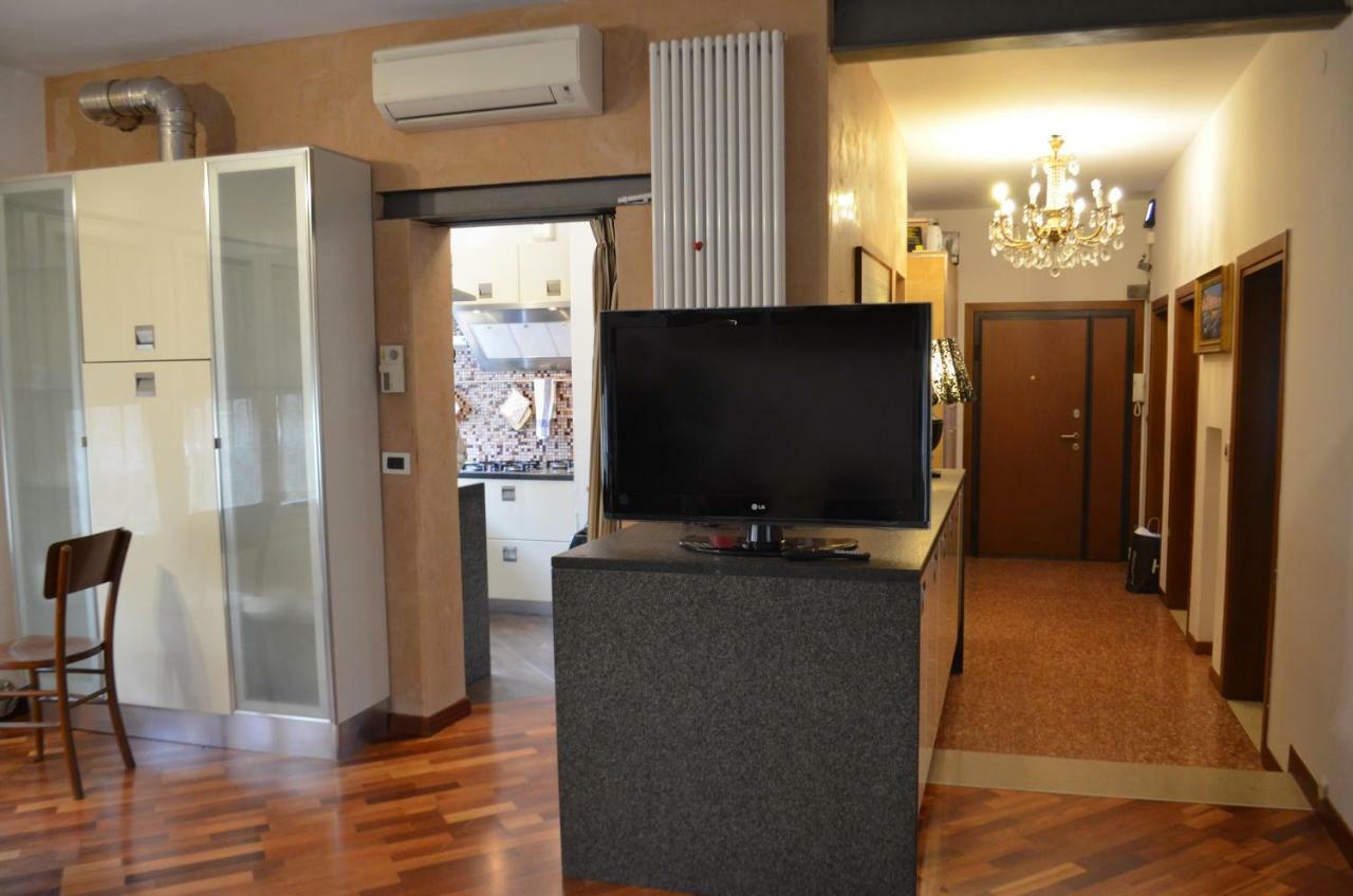 Casa-Mia Apartment Местре Екстериор снимка